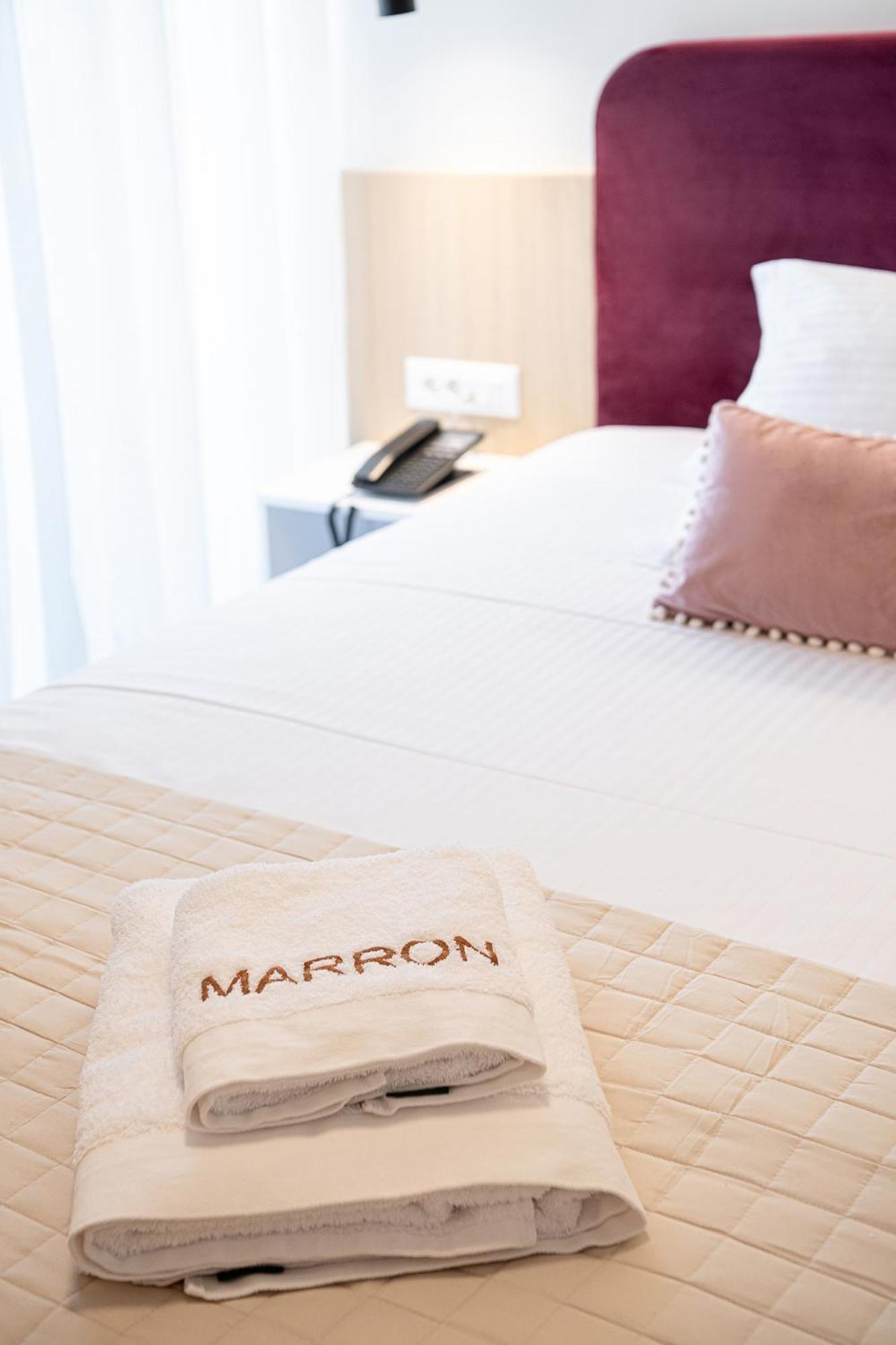 Miss Marrone City Hotel Chania  Exteriör bild
